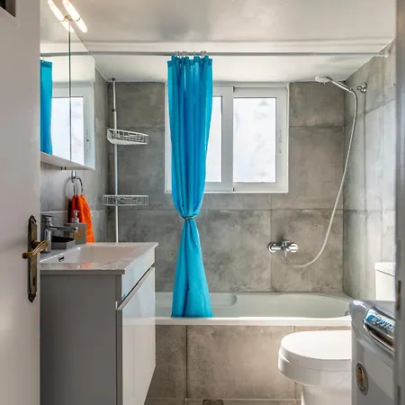 Evergreen Loft - Modern Centre Living * İstanköy