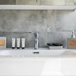 아파트 Evergreen Loft - Modern Centre Living