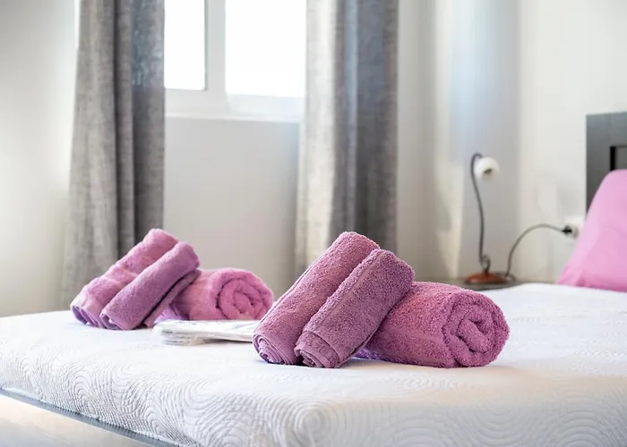 Evergreen Loft - Modern Centre Living *